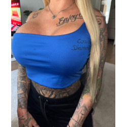 Blaues Top mit Signatur